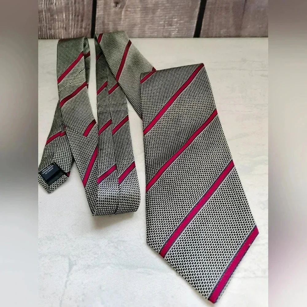 Lands' End Silk Hand Sewn Tie Necktie Red Blue Striped BLack Dots 57 x 3.75